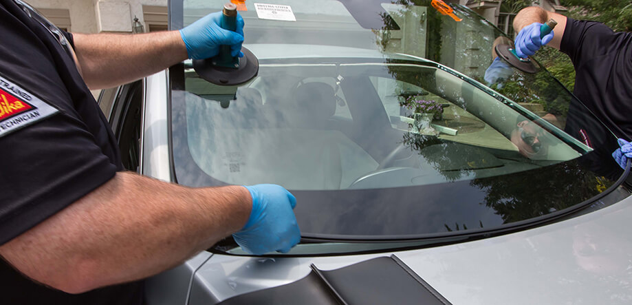 RV Windshield Replacement Near You: Find a Quick Fix!
